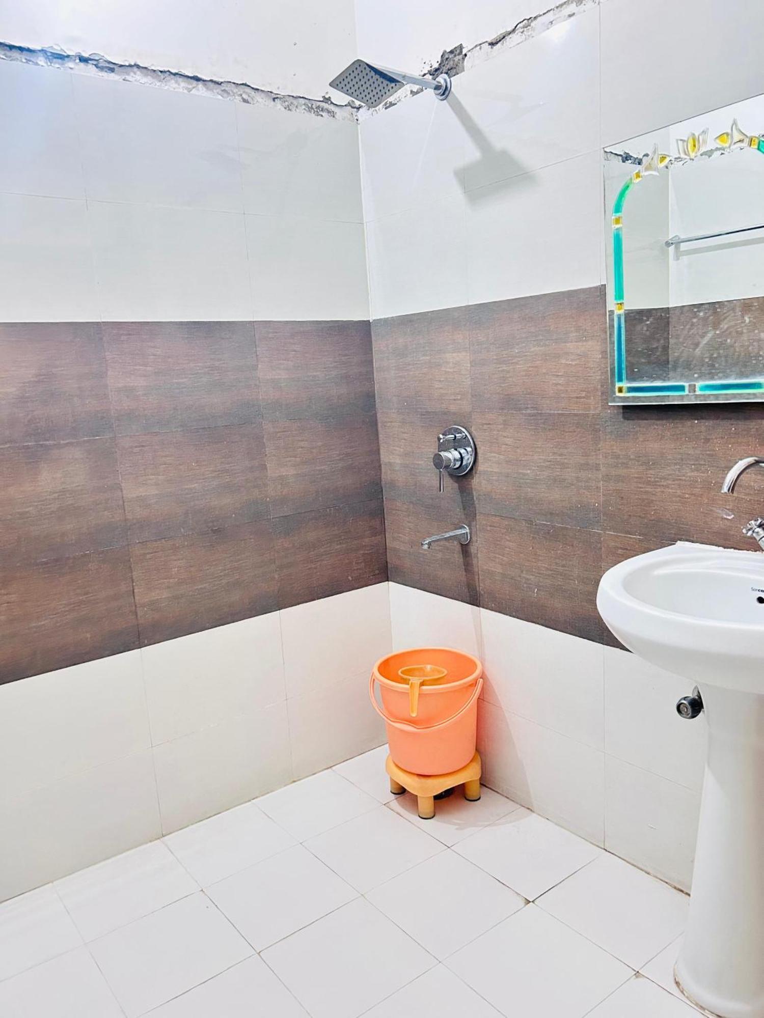 Sunrise Hotel Jalandhar Ngoại thất bức ảnh